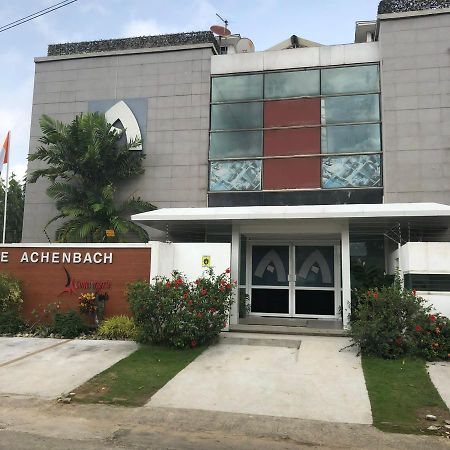 Residence Achenbach Abidjan Buitenkant foto