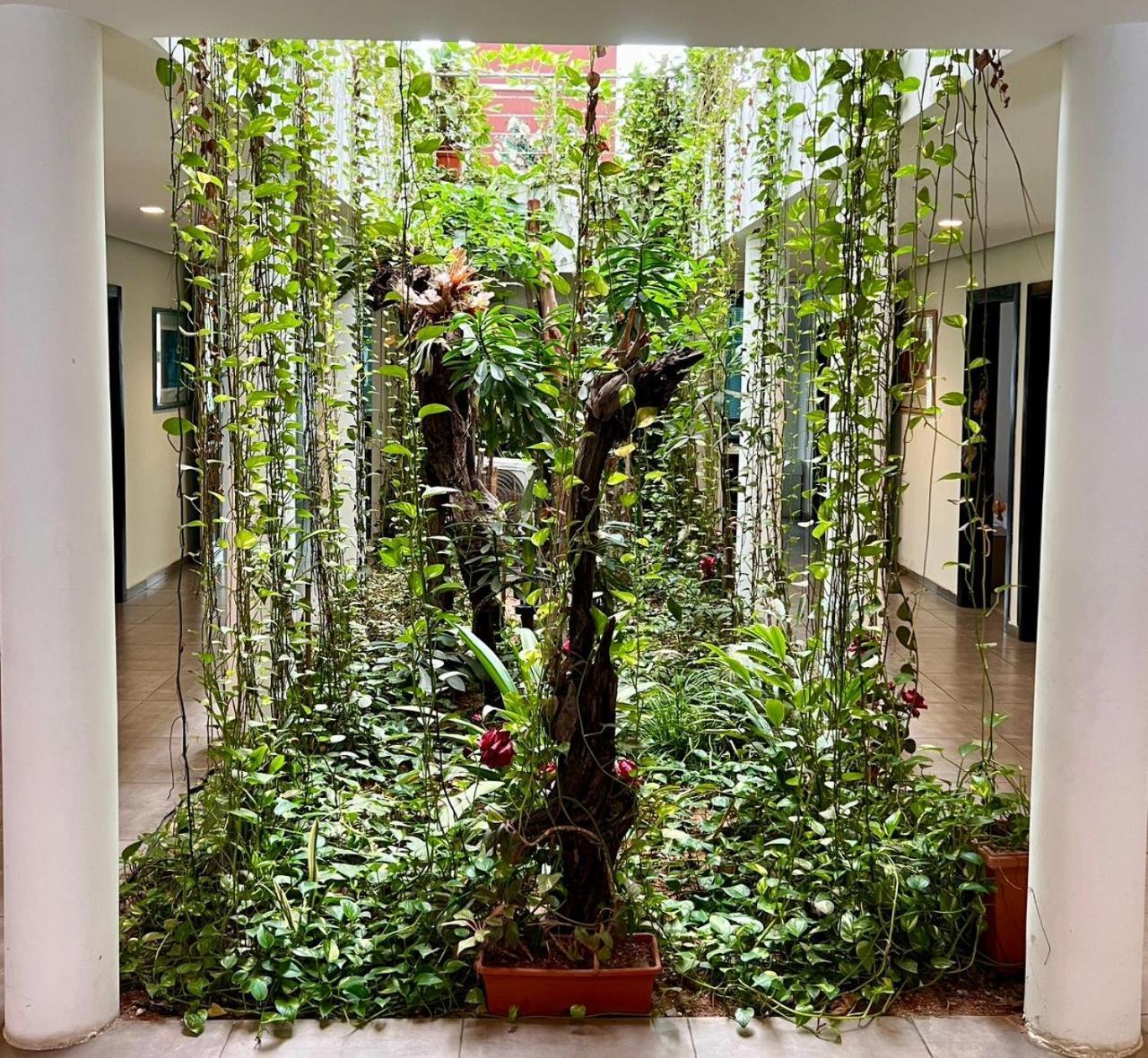 Residence Achenbach Abidjan Buitenkant foto