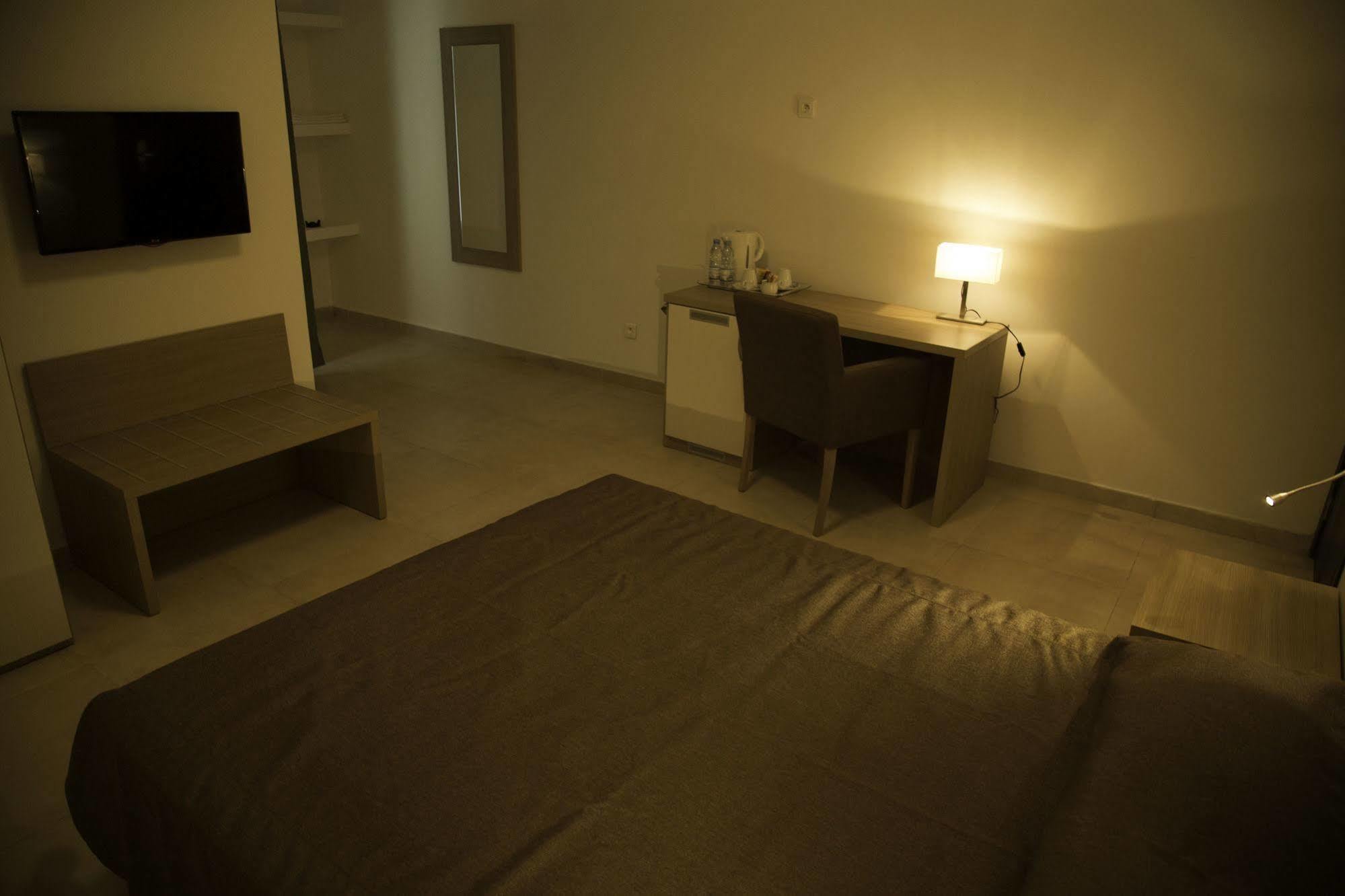 Residence Achenbach Abidjan Buitenkant foto